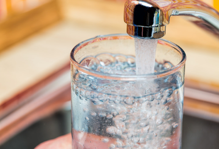 Vorsicht! Rückstände im #Trinkwasser gefährden Ihre Gesundheit und verursachen #chronische #Erkrankungen